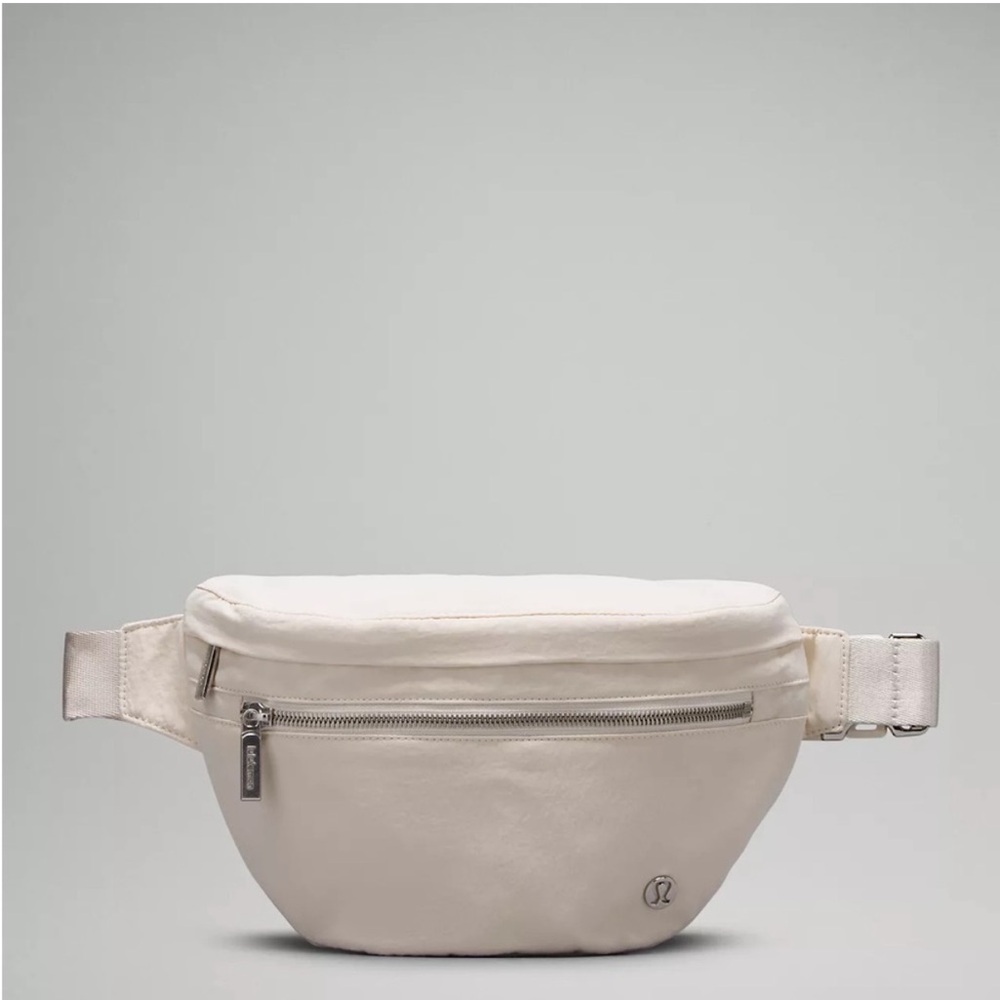 lululemon City Adventurer Belt Bag White Opal 2.5 L